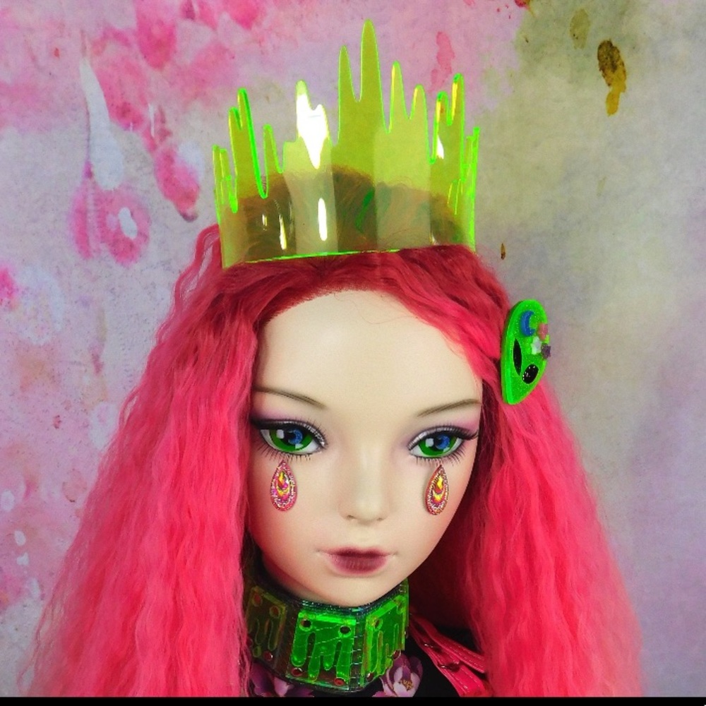 Slime Crown Neon Lime Green Melting Kawaii Tiara - Picture 2 of 5